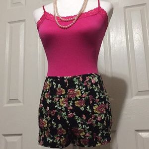 FOREVER 21 FLORAL PATTERN BLACK SHORTS